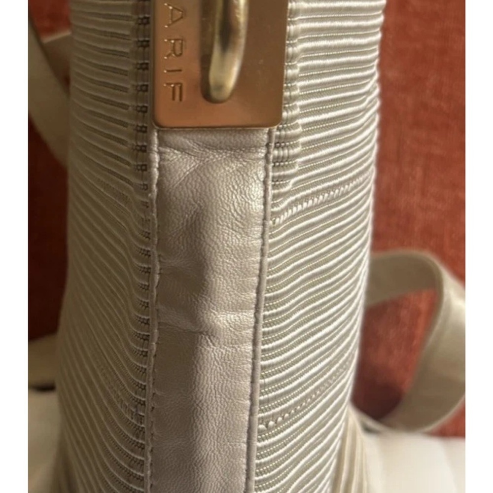 Sharif Cream and Gold Striped Crossbody Bag - Picture 5 of 8